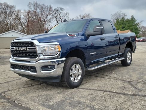 Used 2024 RAM 2500 Big Horn w/ Bed Utility Group image 2