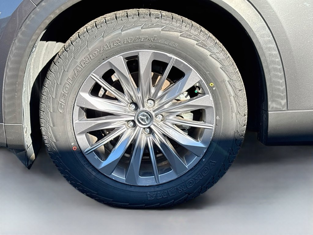 Certified 2024 MAZDA CX-90 3.3 Turbo w/ Preferred Plus AWD/4WD image 33
