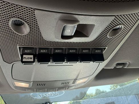 Used 2019 Ford F250 XLT w/ XLT Premium Package AWD/4WD image 31