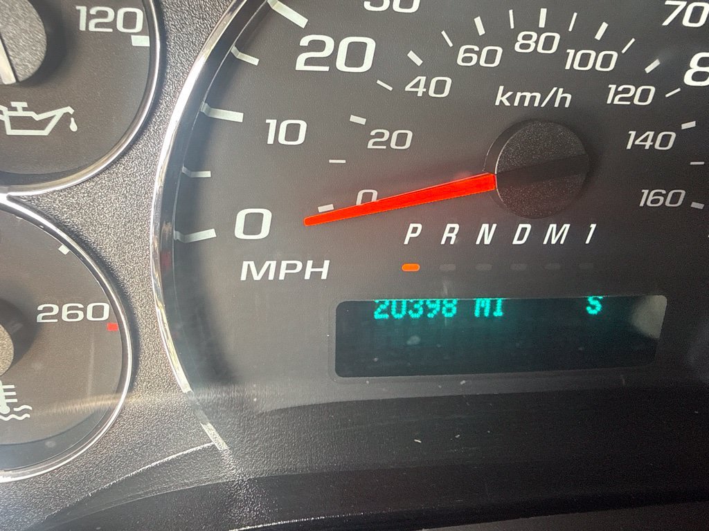 Used 2025 Chevrolet Express 3500 LT w/ LT Preferred Equipment Group RWD image 18