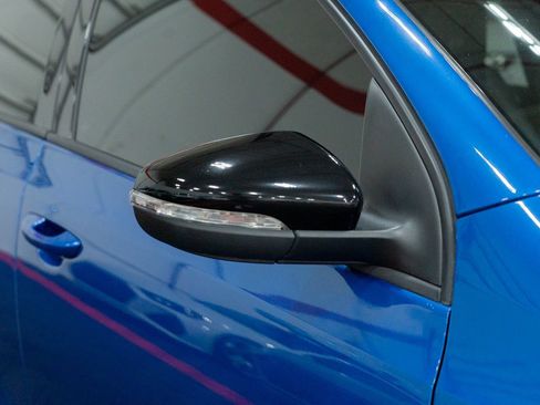 Used 2013 Volkswagen Golf R 4-Door AWD/4WD image 15