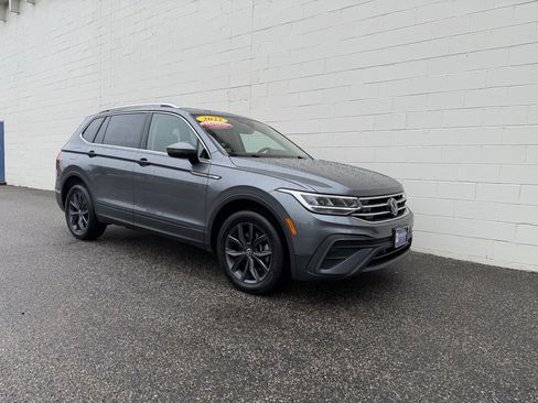 Used 2022 Volkswagen Tiguan SE image 4