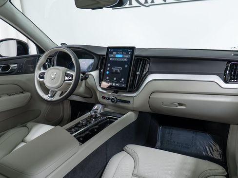 New 2026 Volvo XC60 T8 Ultra w/ Protection Package Premier AWD/4WD image 14