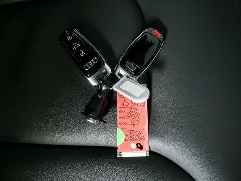 Used 2023 Audi Q7 2.0T Premium w/ Towing Package image 25