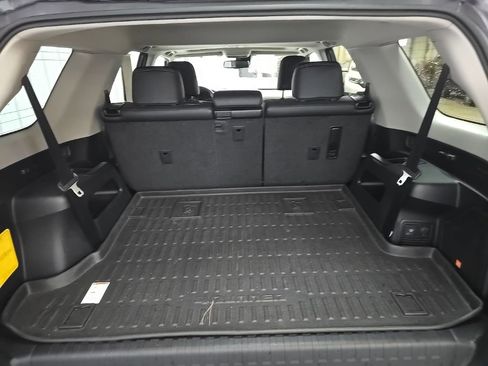 Used 2021 Toyota 4Runner Limited AWD/4WD image 12