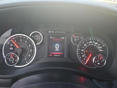 Used 2025 RAM 2500 Big Horn AWD/4WD image 11