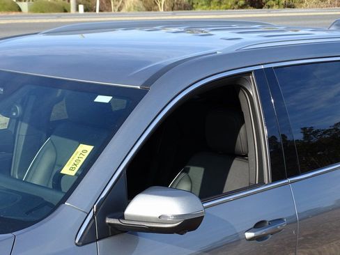 Used 2025 Buick Enclave Preferred image 34