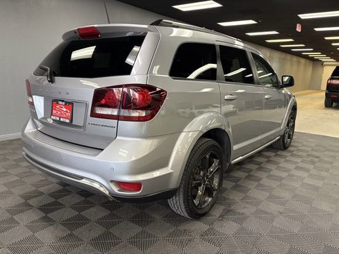 Used 2019 Dodge Journey Crossroad w/ Nav & Sun Group image 6