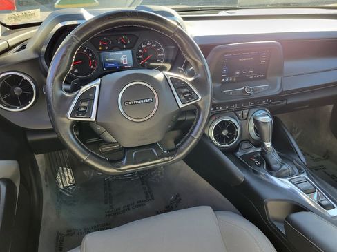 Used 2019 Chevrolet Camaro LT image 4