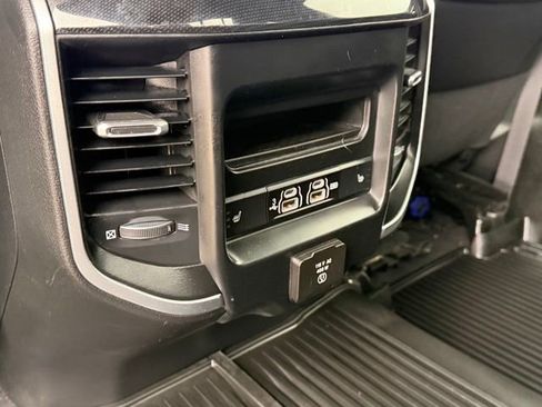 Used 2020 RAM 3500 Laramie image 20