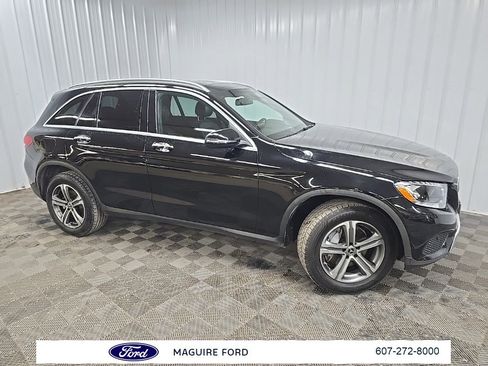 Used 2019 Mercedes-Benz GLC 300 4MATIC image 1