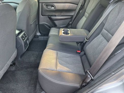 Used 2025 Nissan Rogue SV AWD/4WD image 21