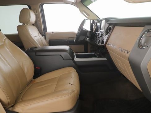 Used 2013 Ford F250 Lariat w/ Lariat Interior Pkg image 27