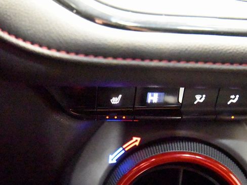 Used 2021 Chevrolet Blazer RS w/ Driver Confidence II Package image 26