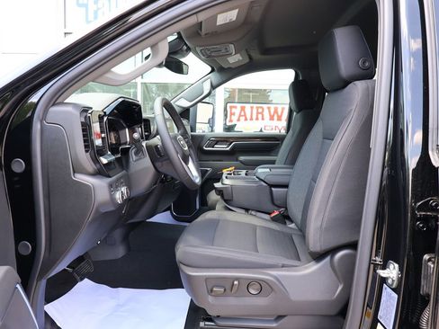New 2026 GMC Sierra 2500 SLE w/ Max Trailering Package AWD/4WD image 14