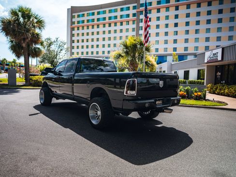 Used 2017 RAM 3500 Tradesman w/ Chrome Appearance Group image 9