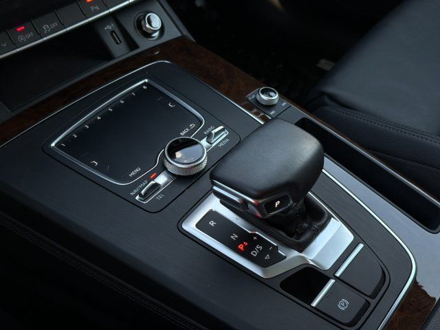 Used 2019 Audi Q5 2.0T Premium Plus AWD/4WD image 24