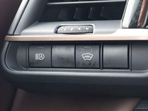 Used 2024 Toyota Crown AWD/4WD image 26