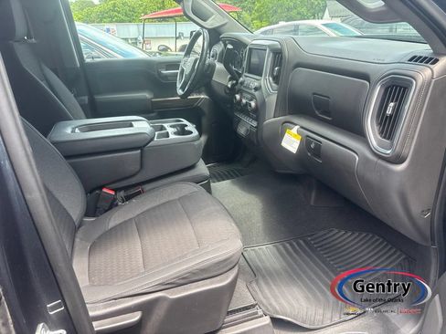 Used 2021 Chevrolet Silverado 1500 LT AWD/4WD image 7