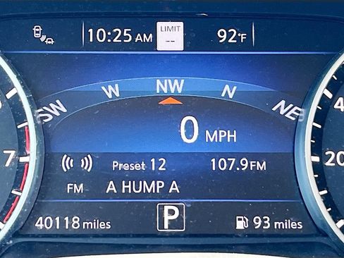 Used 2023 Nissan Maxima Platinum w/ Sport Mat Group FWD image 12