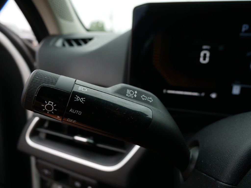 Used 2025 Kia K4 FWD image 27