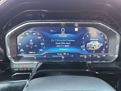 Used 2022 Chevrolet Silverado 1500 High Country w/ Technology Package image 20