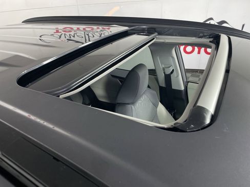 New 2025 Toyota RAV4 XLE image 10