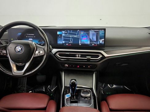 Used 2023 BMW i4 eDrive35 RWD image 19