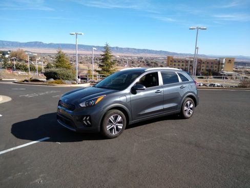 Certified 2020 Kia Niro EX FWD image 1