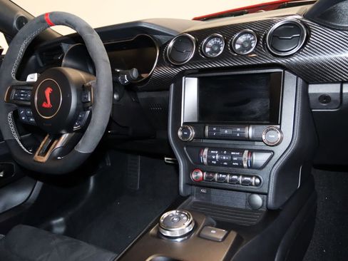 Used 2020 Ford Mustang Shelby GT500 w/ Technology Package RWD image 76