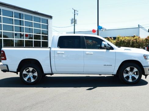 Used 2023 RAM 1500 Laramie AWD/4WD image 4