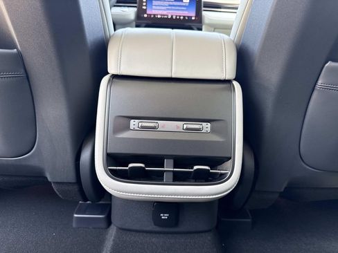 New 2026 Lincoln Nautilus Premier w/ Equipment Group 102A AWD/4WD image 15