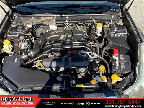 Used 2013 Subaru Legacy 2.5i Premium w/ All-Weather Pkg + Moonroof AWD/4WD image 29