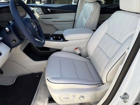 New 2026 Buick Enclave Avenir w/ Super Cruise Package image 21