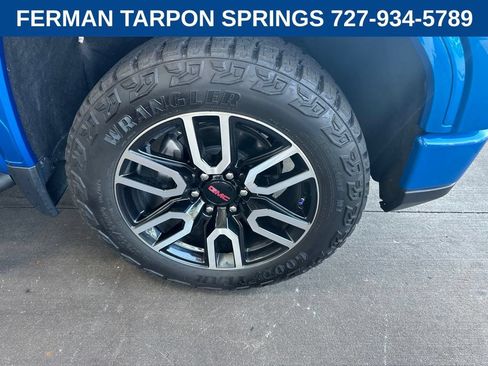 Used 2023 GMC Sierra 1500 AT4 w/ AT4 Premium Package AWD/4WD image 2