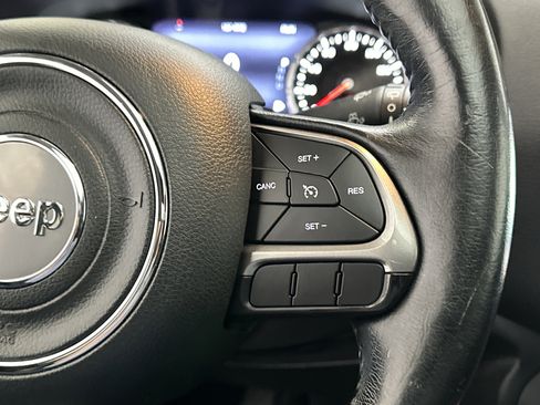 Used 2020 Jeep Renegade Limited w/ UConnect 8.4 Nav Group AWD/4WD image 27