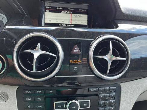 Used 2015 Mercedes-Benz GLK 350 2WD image 29