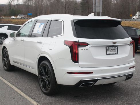 Used 2020 Cadillac XT6 Premium Luxury image 5
