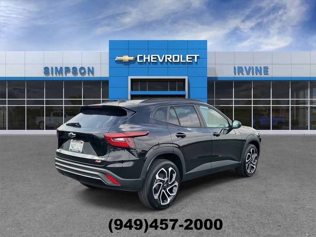 Used 2026 Chevrolet Trax RS w/ Driver Confidence Package FWD image 8