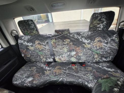 Used 2017 RAM 1500 Express image 19