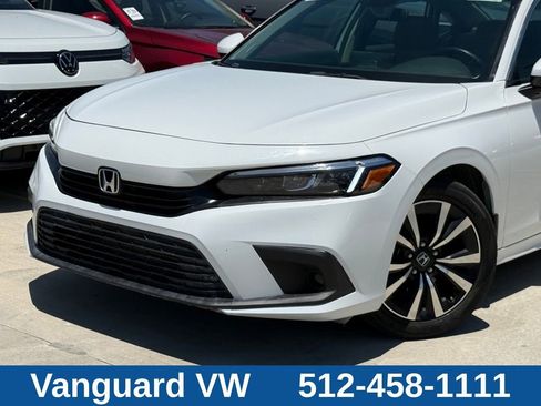Used 2023 Honda Civic EX image 2