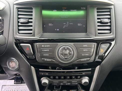 Used 2018 Nissan Pathfinder S image 18