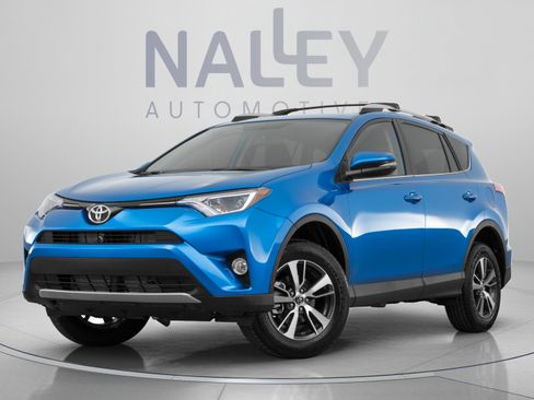 Used 2018 Toyota RAV4 XLE FWD image 1