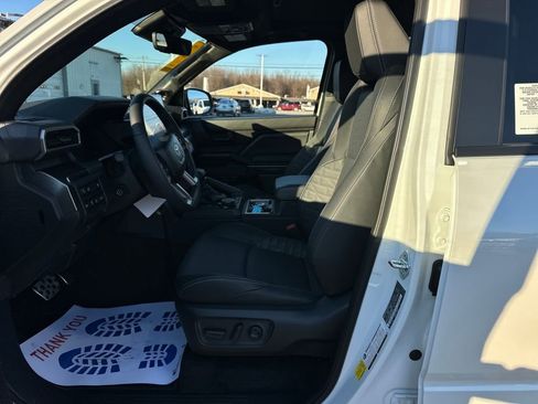 New 2025 Toyota 4Runner TRD Sport image 9