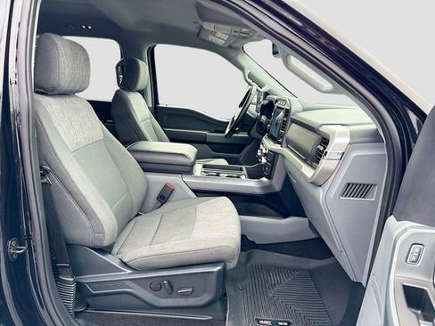 Certified 2022 Ford F150 XLT w/ Equipment Group 302A High image 29