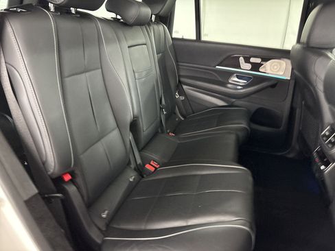Used 2022 Mercedes-Benz GLS 450 4MATIC image 30