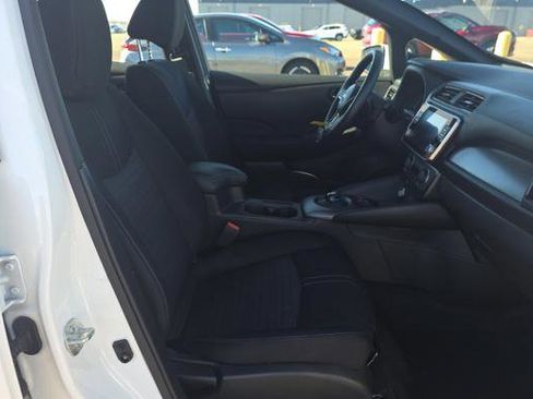 Used 2024 Nissan Leaf S image 6