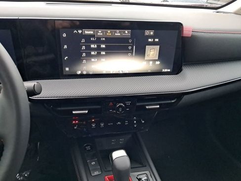 New 2026 Nissan Kicks SR w/ SR Premium Package image 36