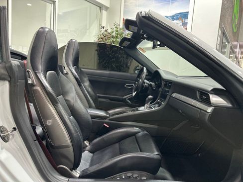 Used 2017 Porsche 911 Carrera 4S AWD/4WD image 47
