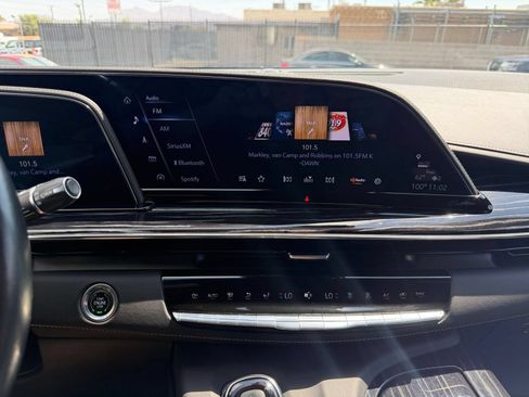 Used 2023 Cadillac Escalade ESV Sport AWD/4WD image 16